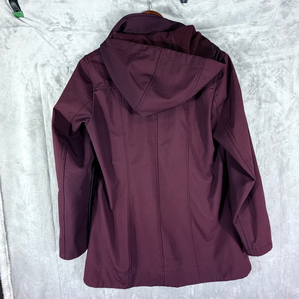 Andrew Marc Hooded Softshell Jacket Women’s Size S Burgundy Maroon Coat - Picture 2 of 10